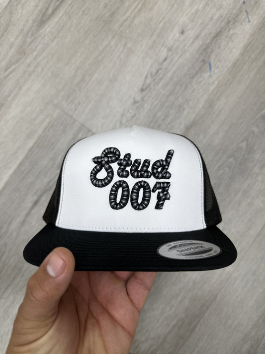 Stud007 Retro 3D Whit/Blk Cap